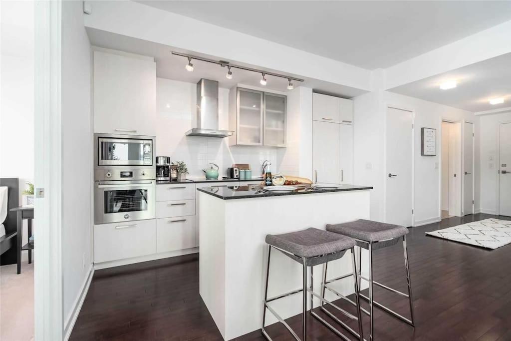 New Superior Lakeview Luxury Top Floor 3-Bedroom Suite On 48Th Floor Toronto Exteriér fotografie