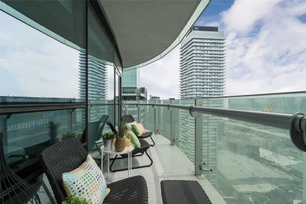 New Superior Lakeview Luxury Top Floor 3-Bedroom Suite On 48Th Floor Toronto Exteriér fotografie