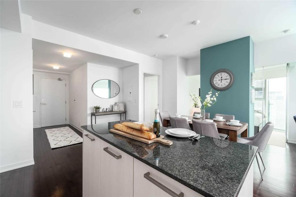 New Superior Lakeview Luxury Top Floor 3-Bedroom Suite On 48Th Floor Toronto Exteriér fotografie